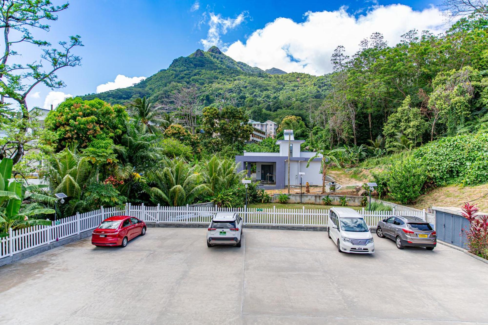 B Holiday Apartments Beau Vallon  Exteriér fotografie